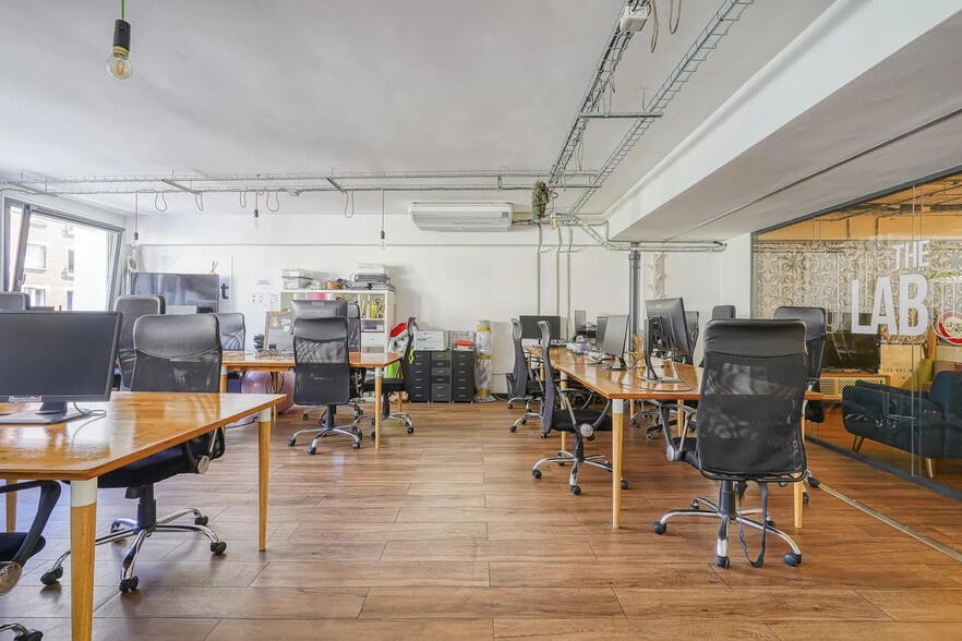 Espace de coworking dans Paris à louer - Photo de l’immeuble – Image 2 sur 13