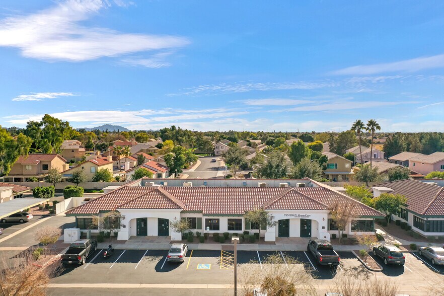 1757 E Baseline Rd, Gilbert, AZ à louer - Photo de l’immeuble – Image 2 sur 5