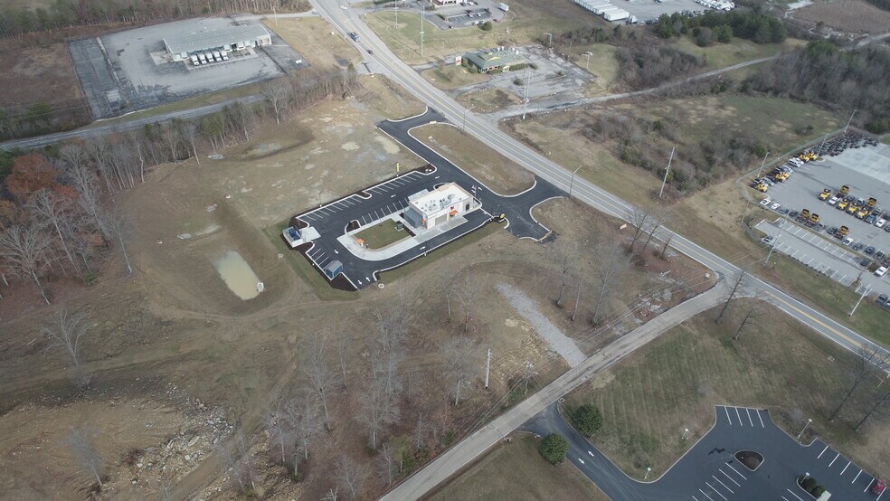 7101 Strawberry Plains Pike, Knoxville, TN à louer - Aérien – Image 1 sur 6