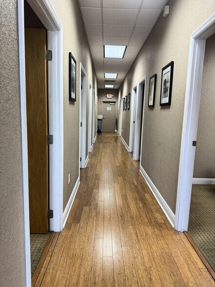 13125 66th St, Largo, FL à louer - Photo intérieure – Image 2 sur 6
