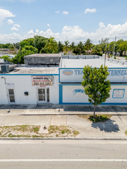 10822-10824 NW 7th Ave, Miami, FL à louer - Photo de l’immeuble – Image 2 sur 9