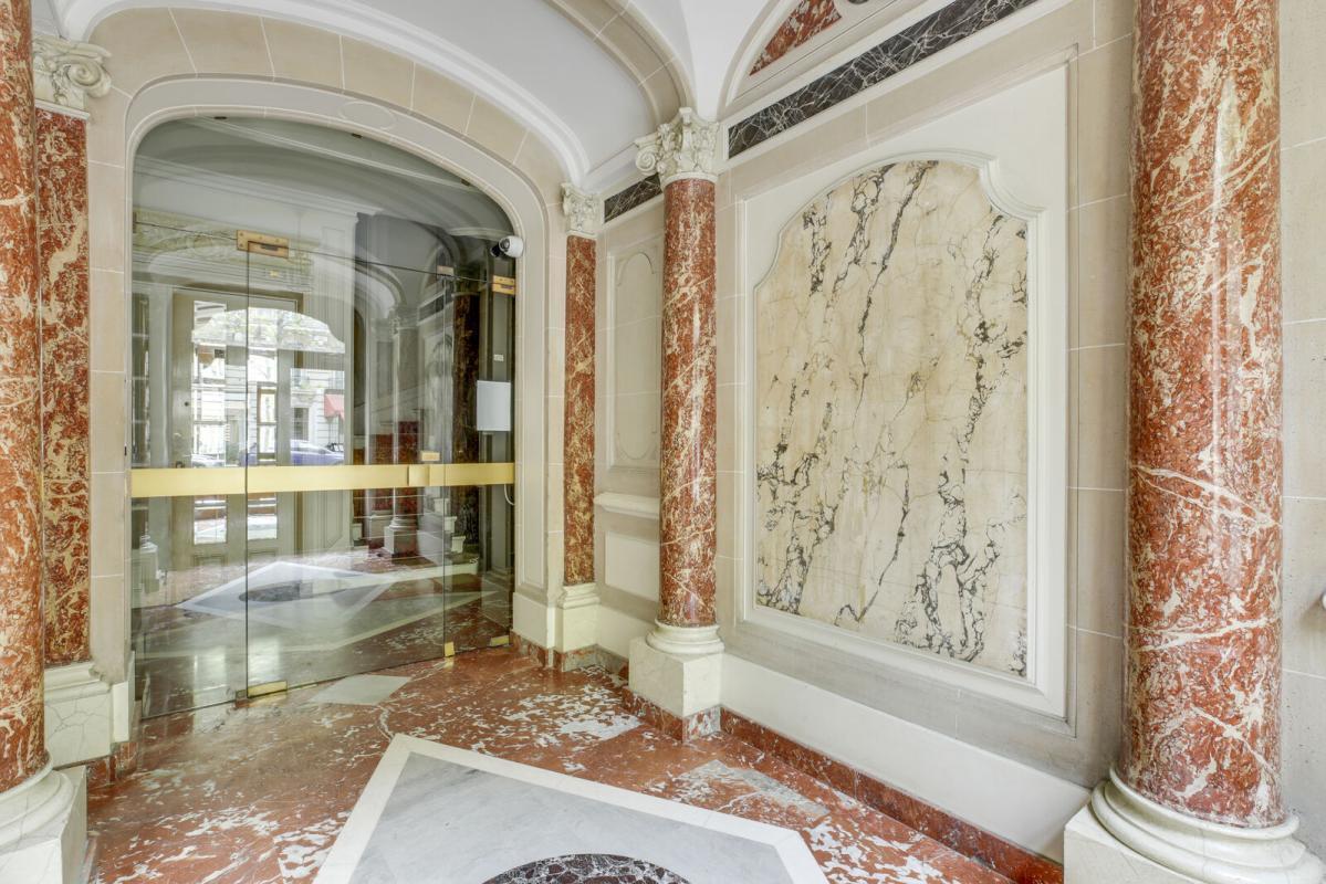 40 Avenue Niel, Paris à louer Hall d’entrée– Image 1 sur 6