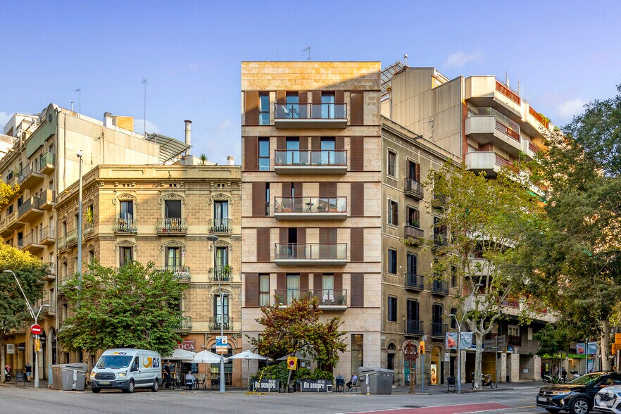 Carrer de Provença, 163, Barcelone, Barcelona à louer - Photo principale – Image 1 sur 2
