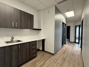 1550 Rue Ampère, Boucherville, QC à louer Photo intérieure– Image 2 sur 5