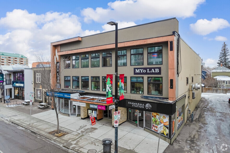227 10th St NW, Calgary, AB à louer - Photo principale – Image 1 sur 18