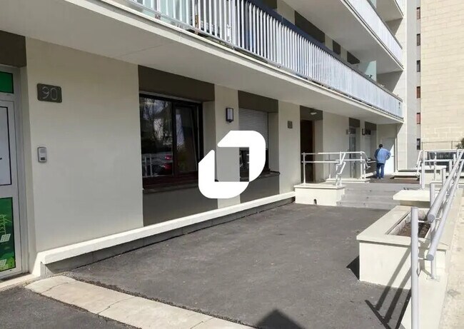 Plus de détails pour 90 Avenue Albert 1er, Rueil-Malmaison - Logement à vendre