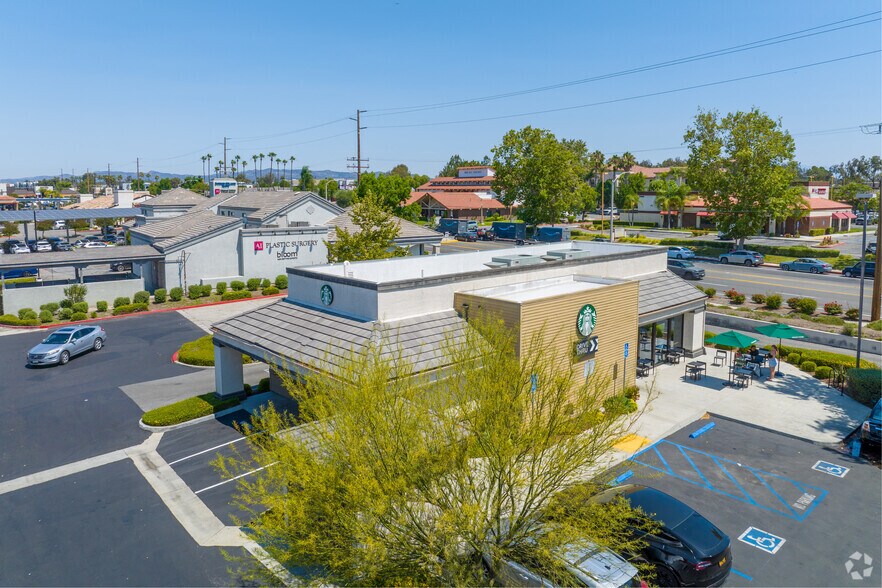 27375 Jefferson Ave, Temecula, CA à vendre - Photo de l’immeuble – Image 2 sur 5