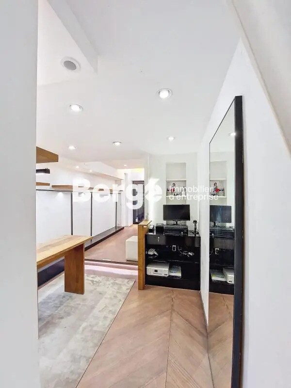 Local commercial dans Cannes à louer Photo intérieure– Image 1 sur 5