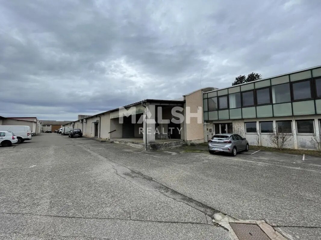 Bureau dans Décines-Charpieu à louer Photo de l’immeuble– Image 1 sur 21