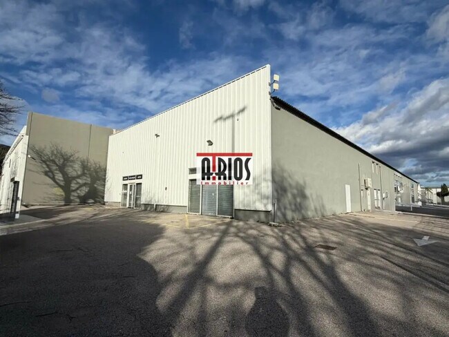 Plus de détails pour Industriel/Logistique à louer