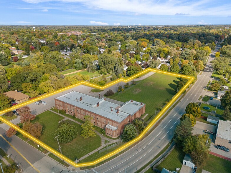 2138 N Carolina St, Saginaw, MI à vendre - Aérien – Image 2 sur 7