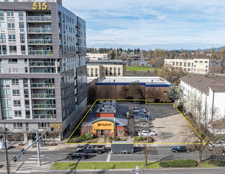 579 E Broadway, Eugene, OR à louer - Photo principale – Image 1 sur 9