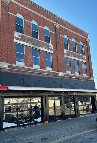 Plus de détails pour 120 N Elm St, Henderson, KY - Local commercial à vendre