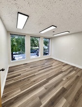 2622 W Peterson Ave, Chicago, IL à louer Photo intérieure– Image 1 sur 9