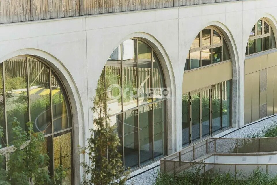 Bureau dans Pau à louer Photo de l’immeuble– Image 1 sur 7