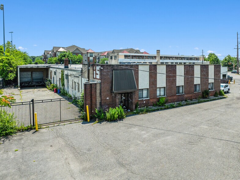 260 Schuyler Ave, Kearny, NJ à vendre - Photo de l’immeuble – Image 1 sur 12