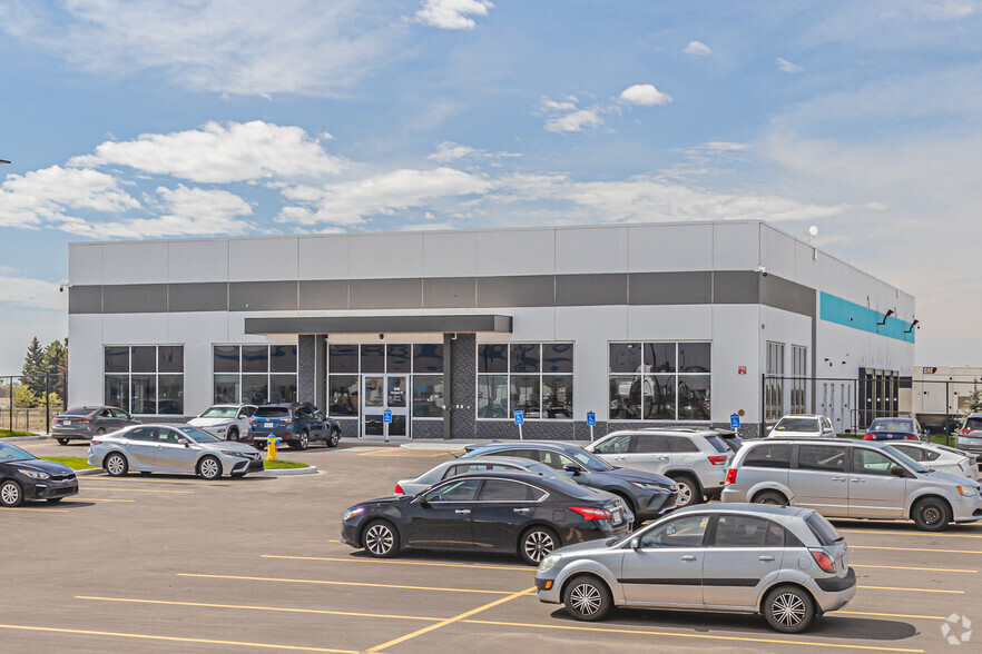 9706 135 St SW, Edmonton, AB à louer - Photo principale – Image 1 sur 4