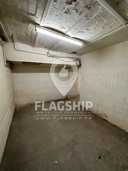 Local commercial dans Paris à louer - Photo intérieure – Image 2 sur 5