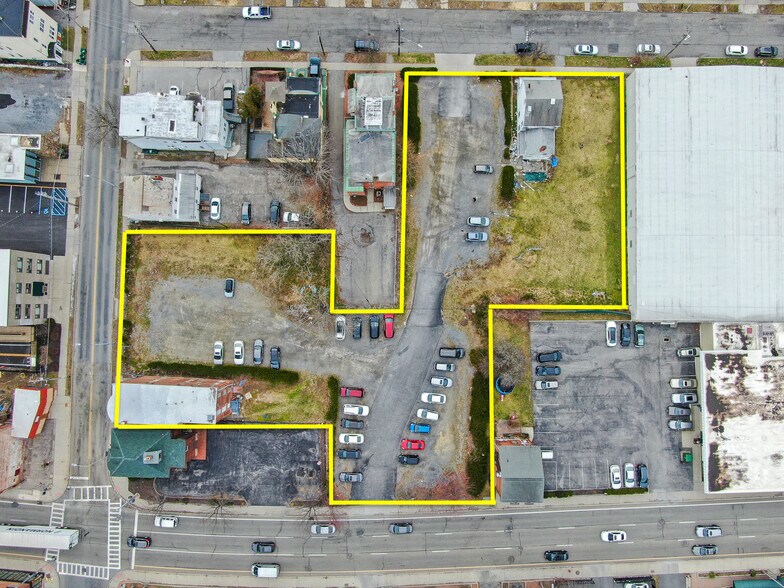50 Academy St, Poughkeepsie, NY à vendre - Photo de l’immeuble – Image 3 sur 5