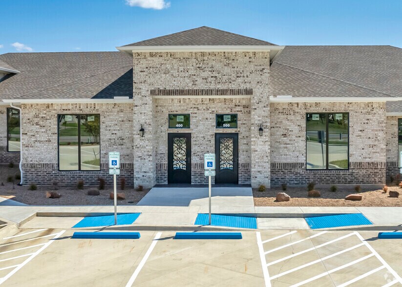 1801 Rufe Snow Dr, Keller, TX à louer - Photo de l’immeuble – Image 2 sur 13