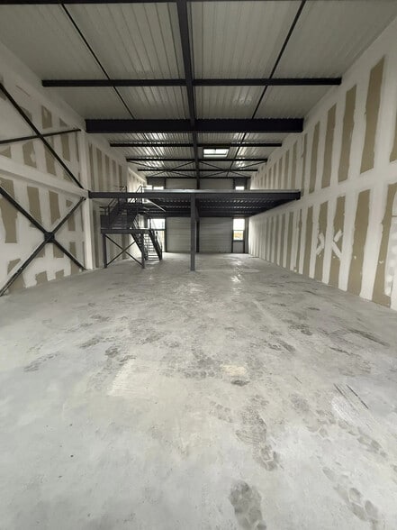 7 Rue Montgolfier, Sainte-Croix-en-Plaine à louer - Photo de l’immeuble – Image 2 sur 8