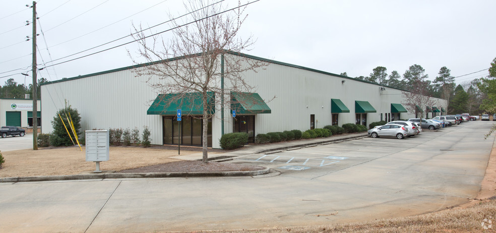 535 Pine Rd, Newnan, GA à louer - Photo principale – Image 1 sur 8