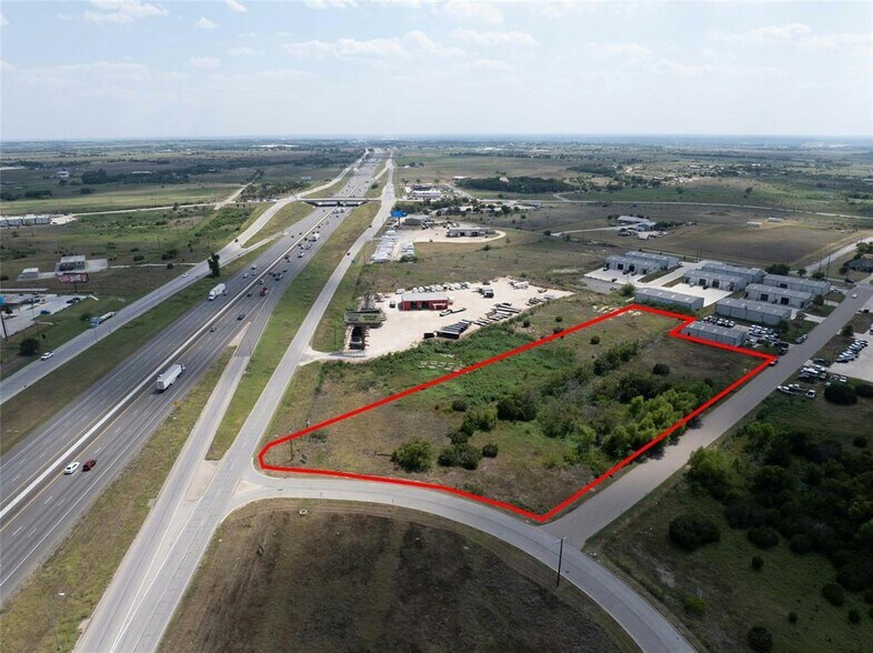 576 Town Center blvd, Jarrell, TX à vendre - Photo de l’immeuble – Image 2 sur 16