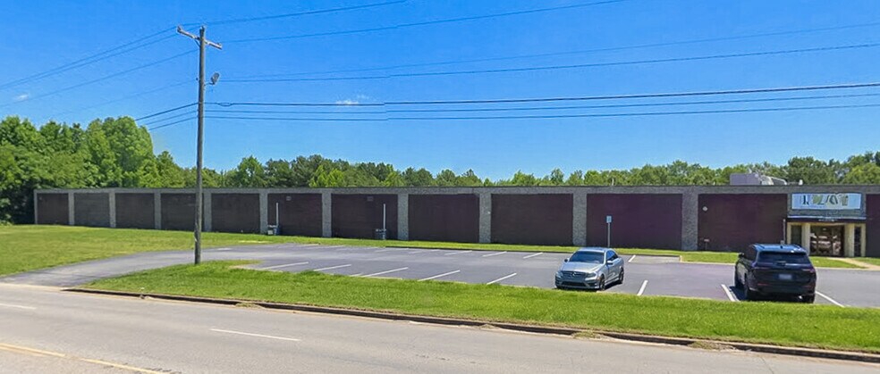 410 Gossett Rd, Spartanburg, SC à vendre - Photo de l’immeuble – Image 2 sur 9