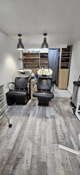 Local commercial dans Nice à vendre - Photo de l’immeuble – Image 3 sur 4