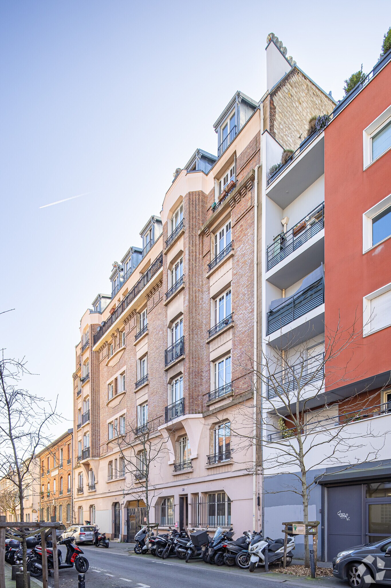 Immeuble residentiel dans Montreuil à vendre Photo principale– Image 1 sur 3