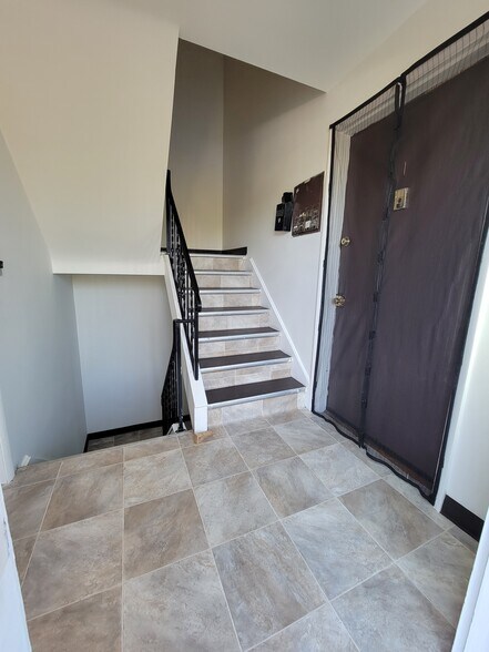 6605 Hasler Ln, Cincinnati, OH à vendre - Photo de l’immeuble – Image 3 sur 20