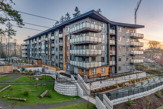 Plus de détails pour 9-15 Erskine Ln, View Royal, BC - Logement à vendre