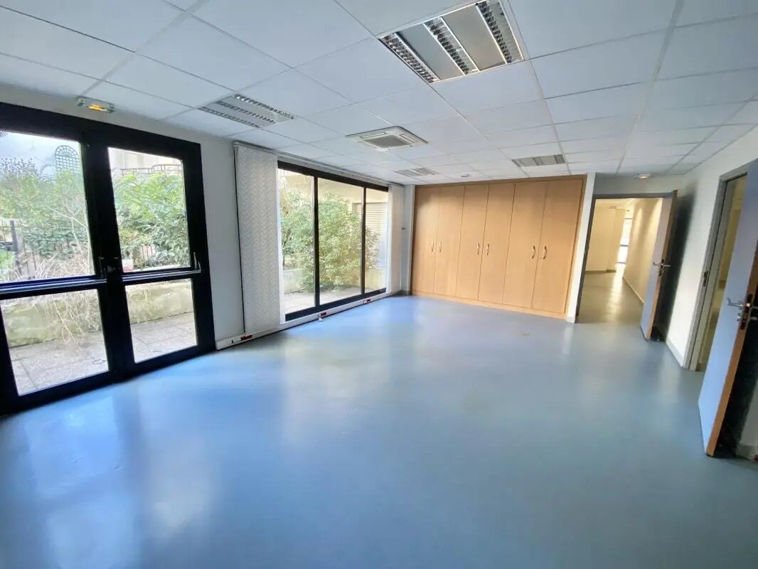 Bureau dans Boulogne-Billancourt à vendre Photo de l’immeuble– Image 1 sur 10