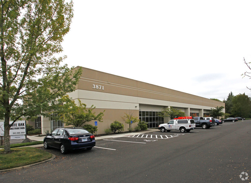 3871 Fairview Industrial Dr SE, Salem, OR à louer - Photo principale – Image 3 sur 6