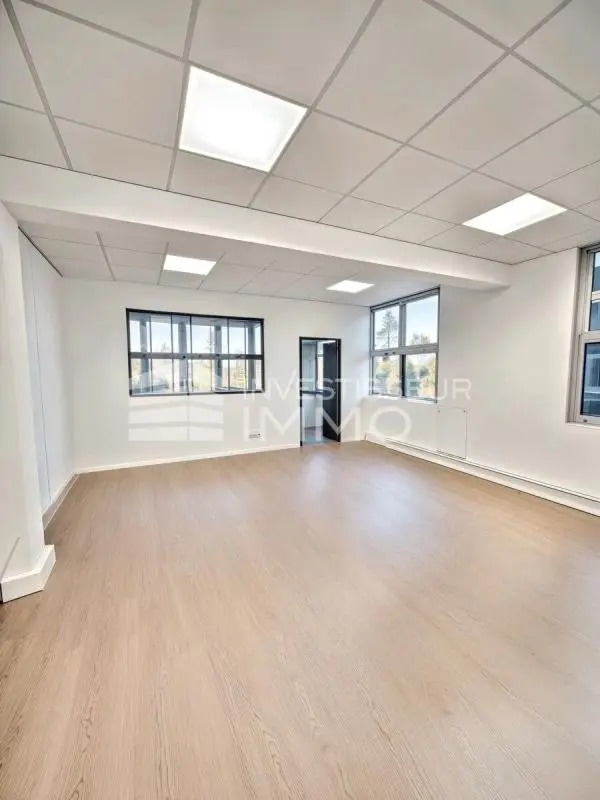 Bureau dans Lognes à louer Photo intérieure– Image 1 sur 5