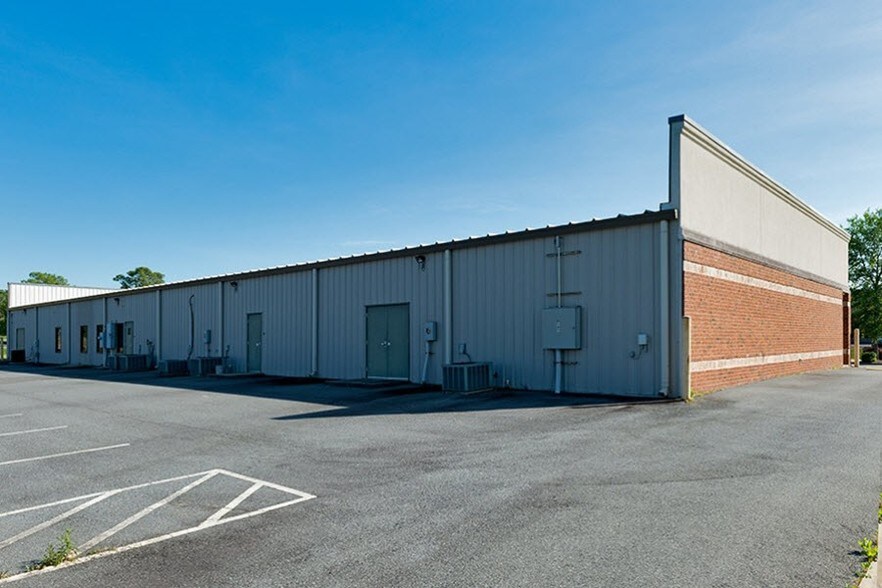 800 Duke Ave, Warner Robins, GA à louer - Photo de l’immeuble – Image 2 sur 6
