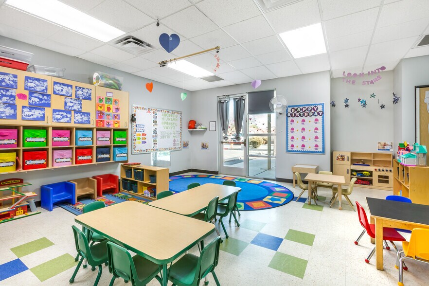 4250 W Pinnacle Peak Rd, Glendale, AZ à vendre - Photo de l’immeuble – Image 3 sur 12