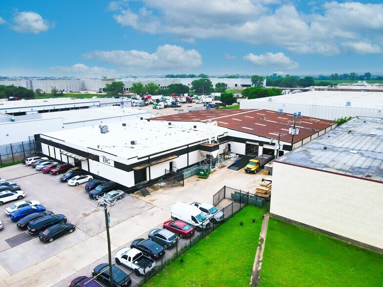 3054 Irving Blvd, Dallas, TX à vendre - Photo de l’immeuble – Image 2 sur 9