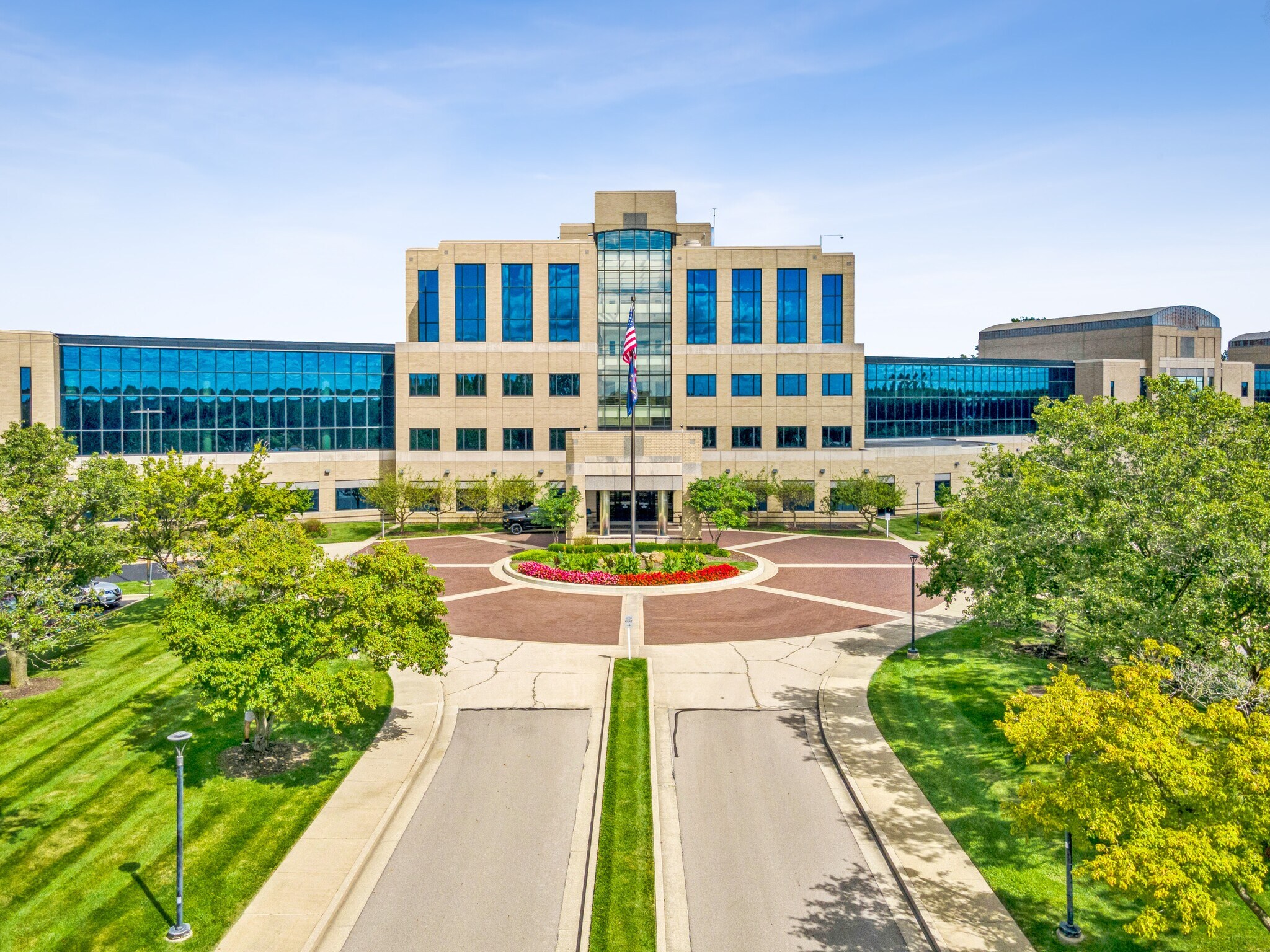 11100 USA Pky, Fishers, IN à louer Photo de l’immeuble– Image 1 sur 26