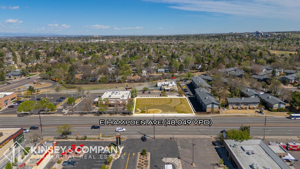 8961 E Hampden Ave, Denver, CO à vendre - Photo de l’immeuble – Image 2 sur 5
