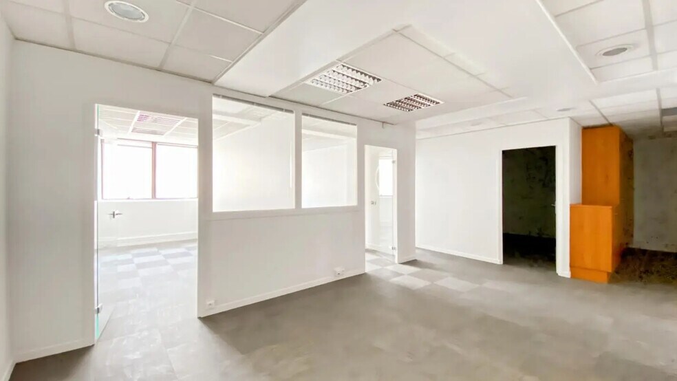 Bureau dans Levallois-Perret à louer - Photo de l’immeuble – Image 2 sur 6