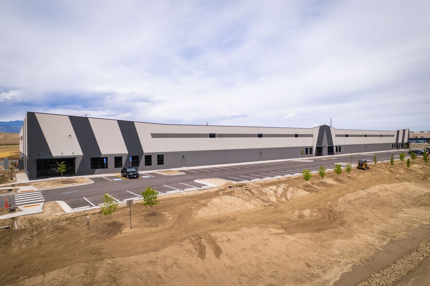 8470 Launch Pt, Colorado Springs, CO à louer - Photo de l’immeuble – Image 3 sur 34
