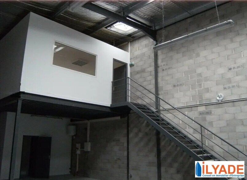 400 Avenue Du Chateau De Jouques, Gémenos à louer - Photo intérieure – Image 3 sur 13