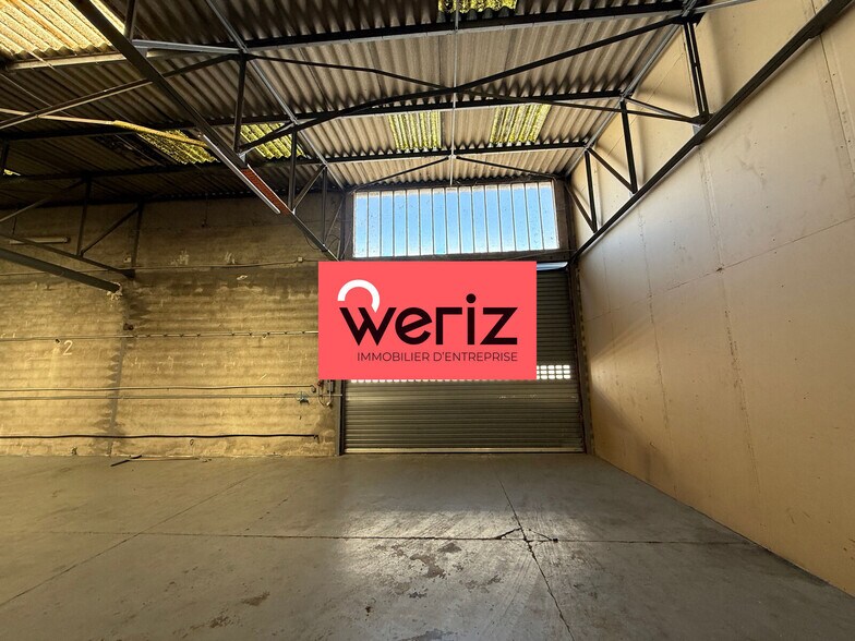 Industriel/Logistique dans Rousset à louer - Photo de l’immeuble – Image 2 sur 15