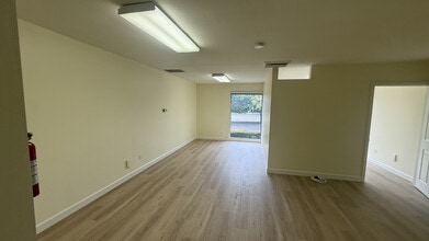 416 S Rosemead Blvd, Pasadena, CA à louer Photo intérieure– Image 1 sur 3