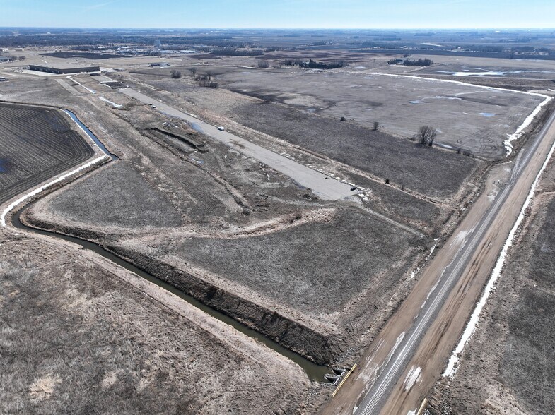 US-12 & County 55 rd, Willmar, MN à vendre - Photo de l’immeuble – Image 2 sur 7