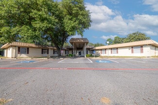 Plus de détails pour 611 NW Stallings Dr, Nacogdoches, TX - Santé à vendre