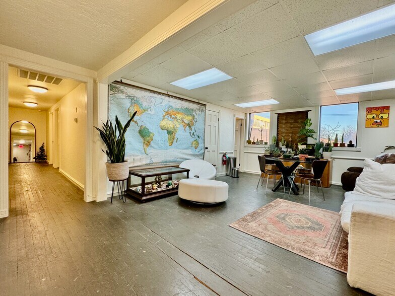 422 E Main St, Norman, OK à louer - Photo de l’immeuble – Image 3 sur 7