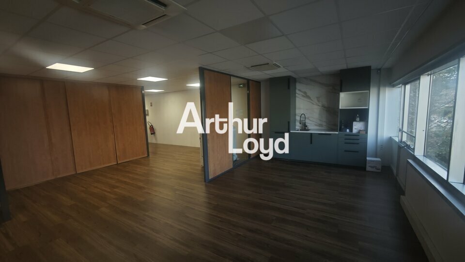 Bureau dans Nice à louer - Photo de l’immeuble – Image 3 sur 9