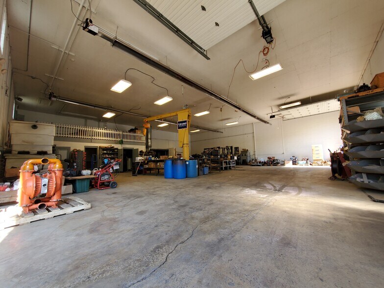 630 Long Rd, Pittsburgh, PA à vendre - Photo intérieure – Image 2 sur 21